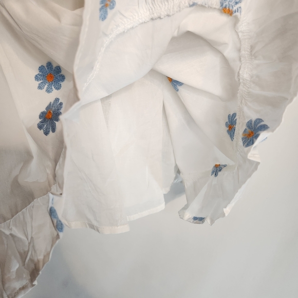Hayden Los Angeles Chic White Tunic with Blue Floral Embroidered Pattern Tiered - Picture 4 of 7